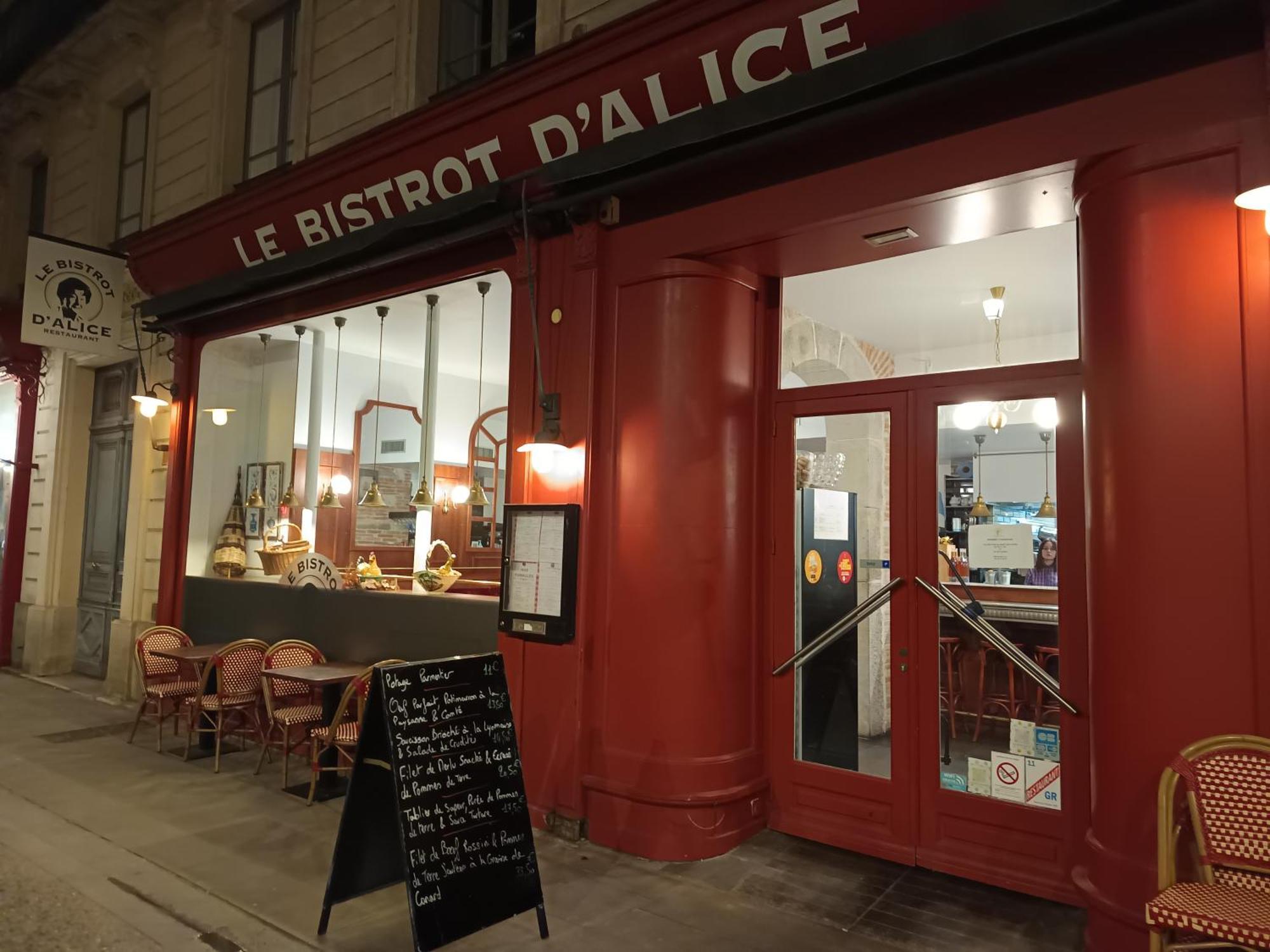 La Petite Du *
